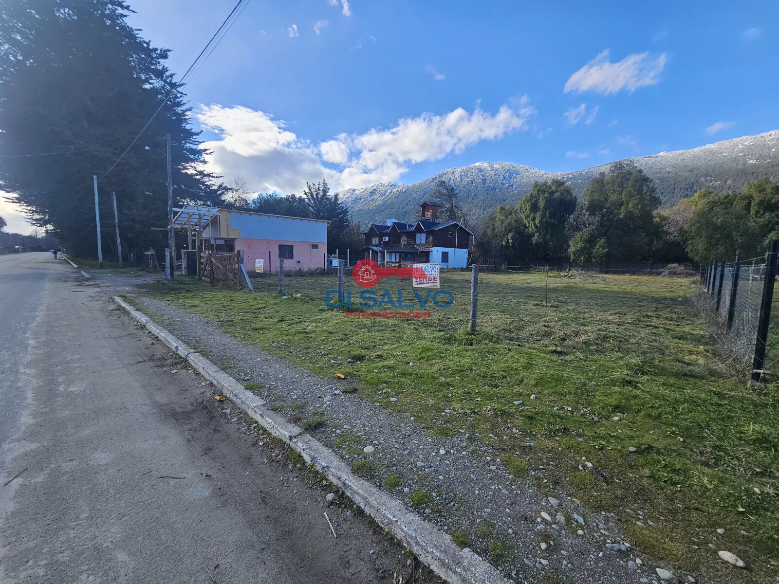 Lote en venta Lago Puelo sobre ruta 16 foto 2