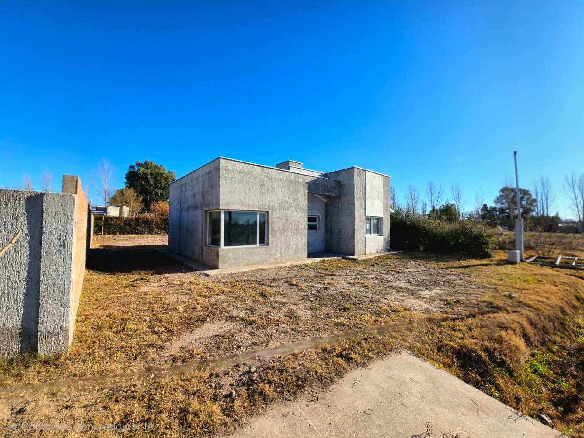 VENTA CASA B° TIERRA DE VIÑAS SAN RAFAEL MENDOZA foto 2