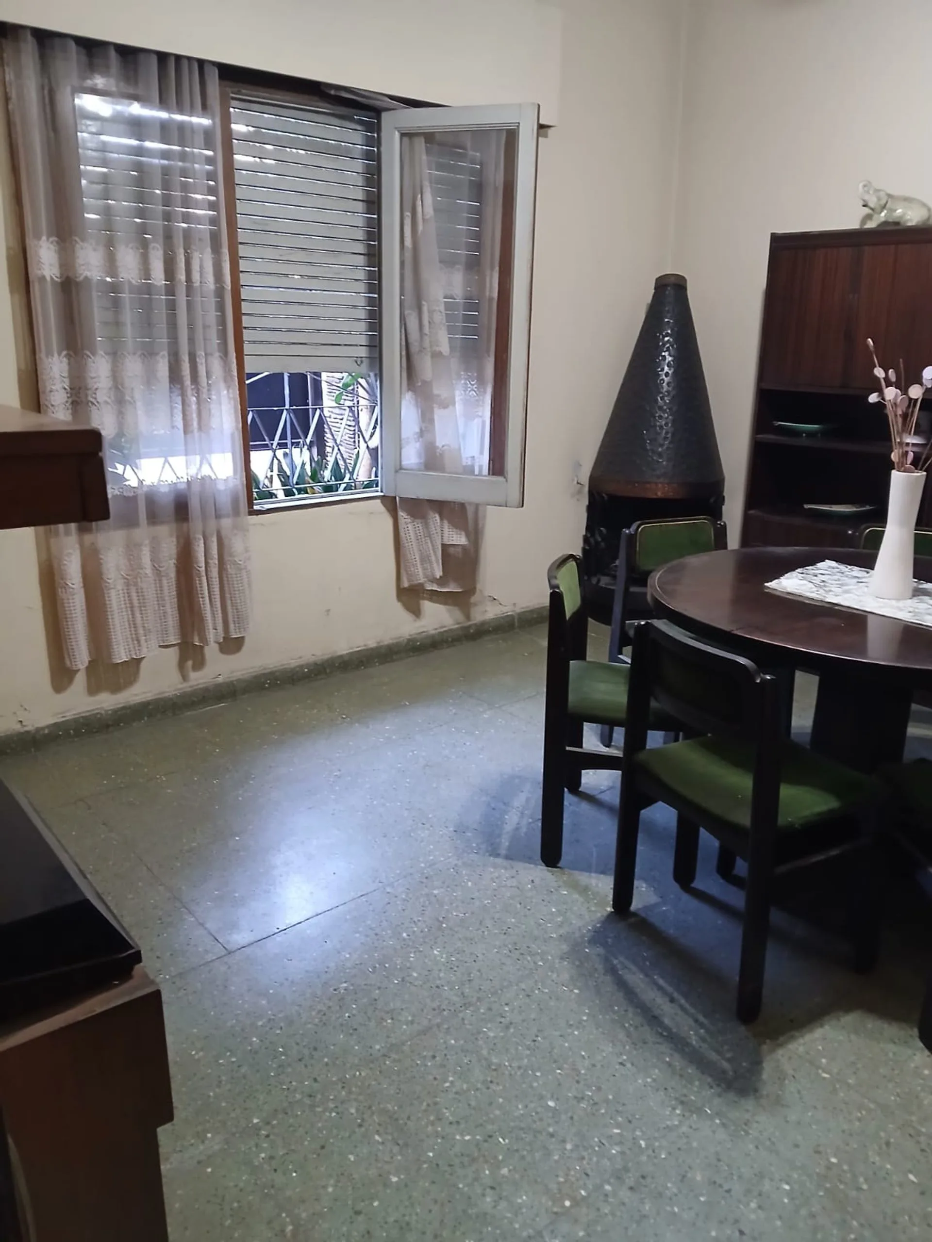 VENTA PH CASEROS 5 amb, garage / patio / galpon foto 5