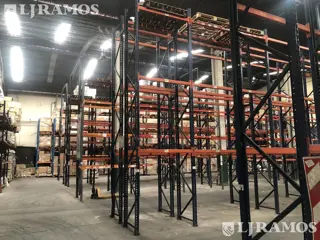 Depósito en  Venta y alquiler en Tres de Febrero foto 4