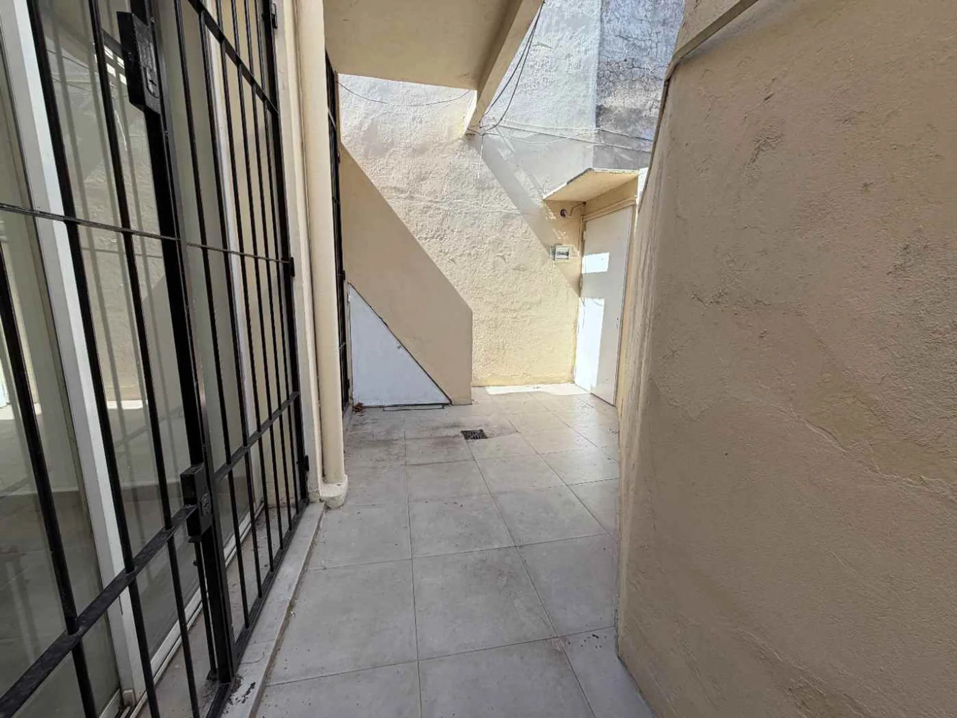 Venta PH 2 Ambientes Lanus con parrila y terraza foto 4