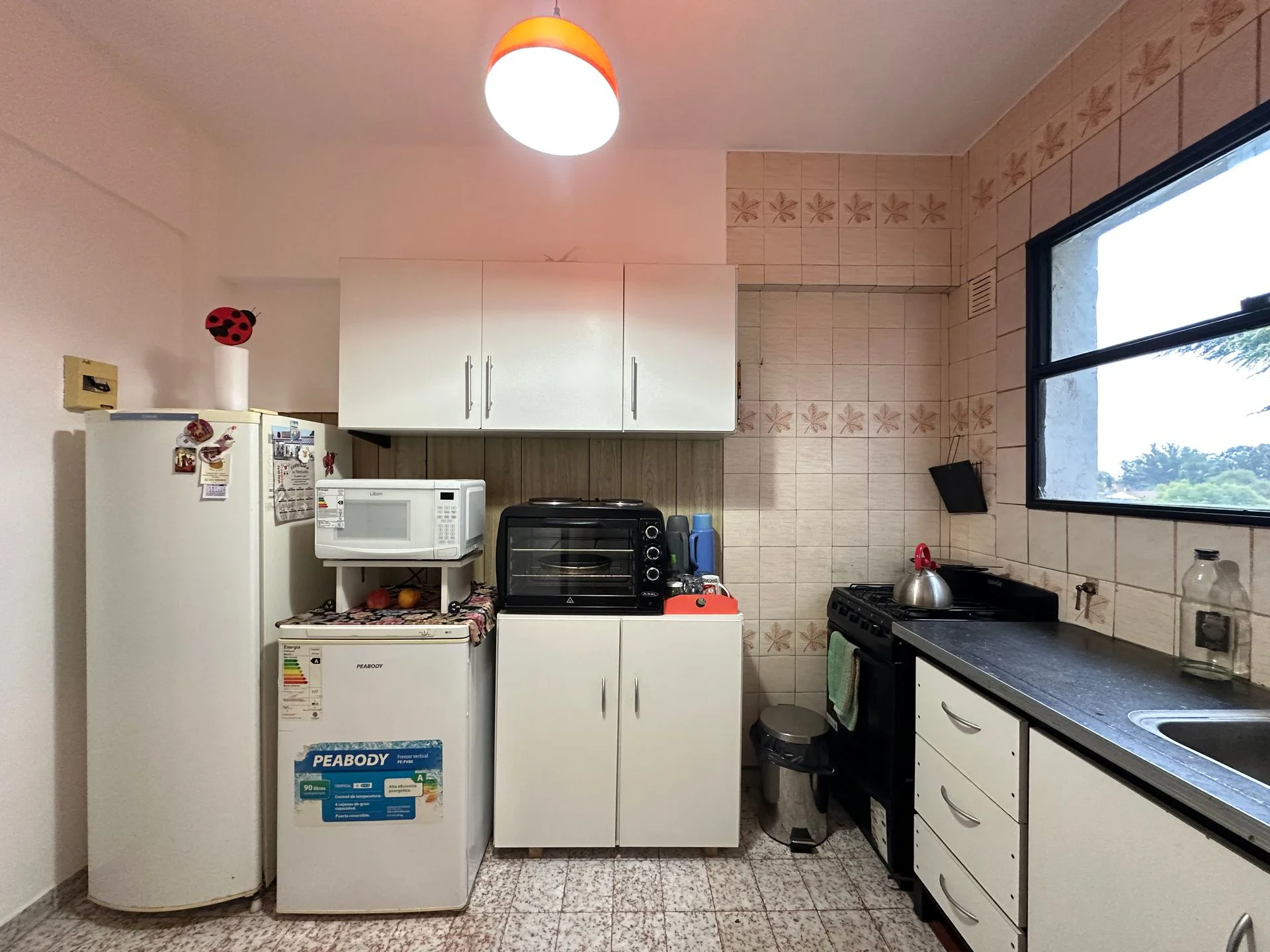 VENTA Departamento 3 ambientes con balcón foto 3