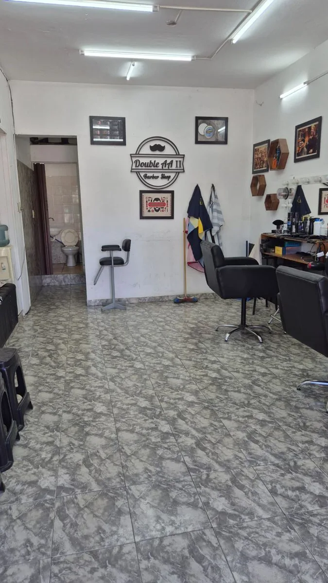 VENTA LOCAL LOMA HERMOSA 30 m2 foto 5