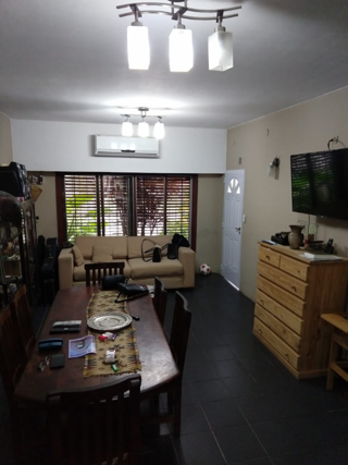 Casa a la venta en excelente zona de bella vista foto 4