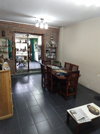 Casa a la venta en excelente zona de bella vista foto 5