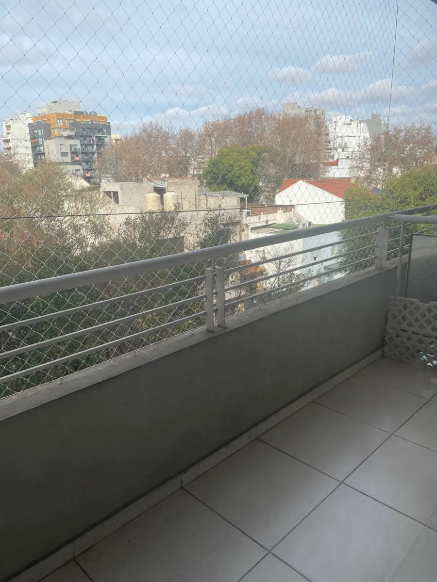 DEPTO 1 amb y medio con espacio de guardado baulera y cochera foto 3