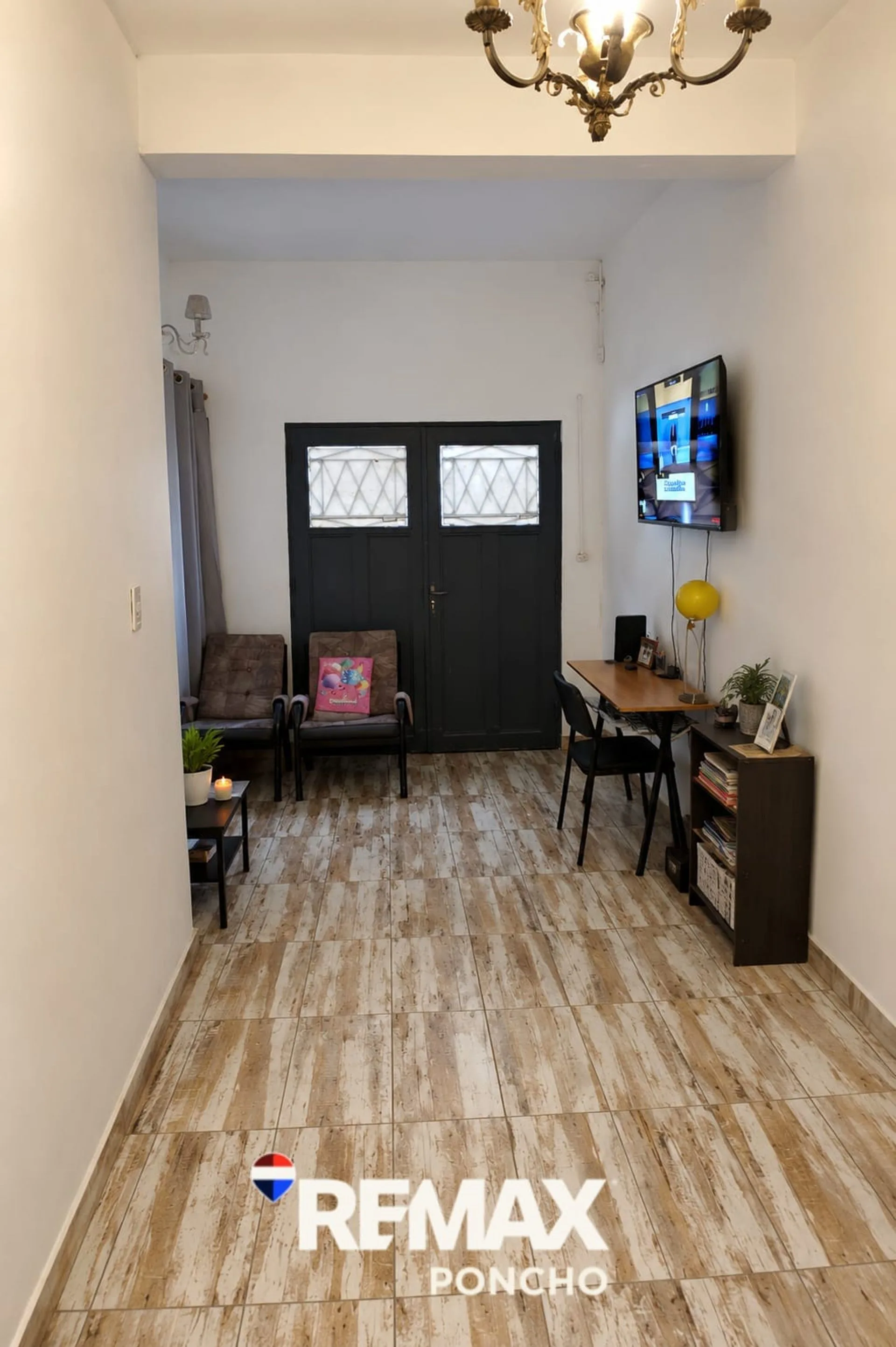 SE VENDE PROPIEDAD CALLE JUNIN A 80M DE AV GUEMES foto 3