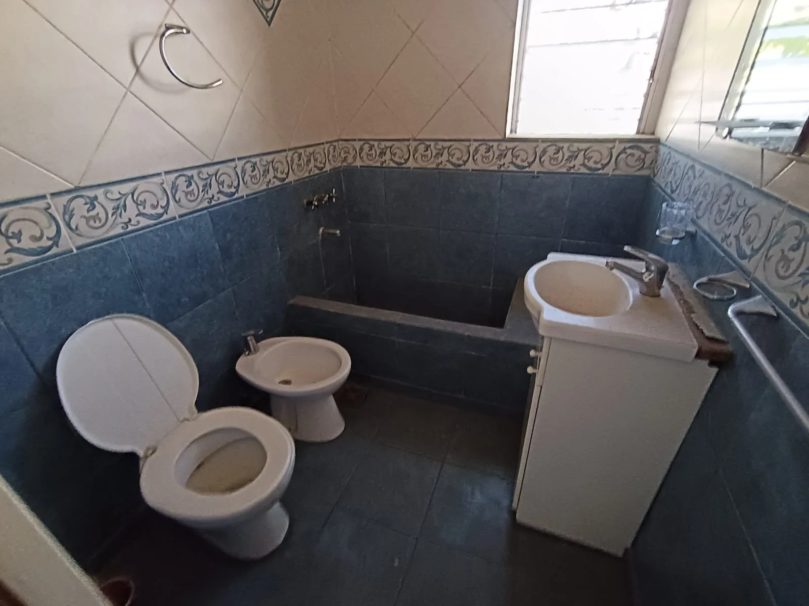 DEPARTAMENTO DE DOS AMBIENTES AL FRENTE CON BALCÓN, Guamini 5794 - Villa Lugano foto 3