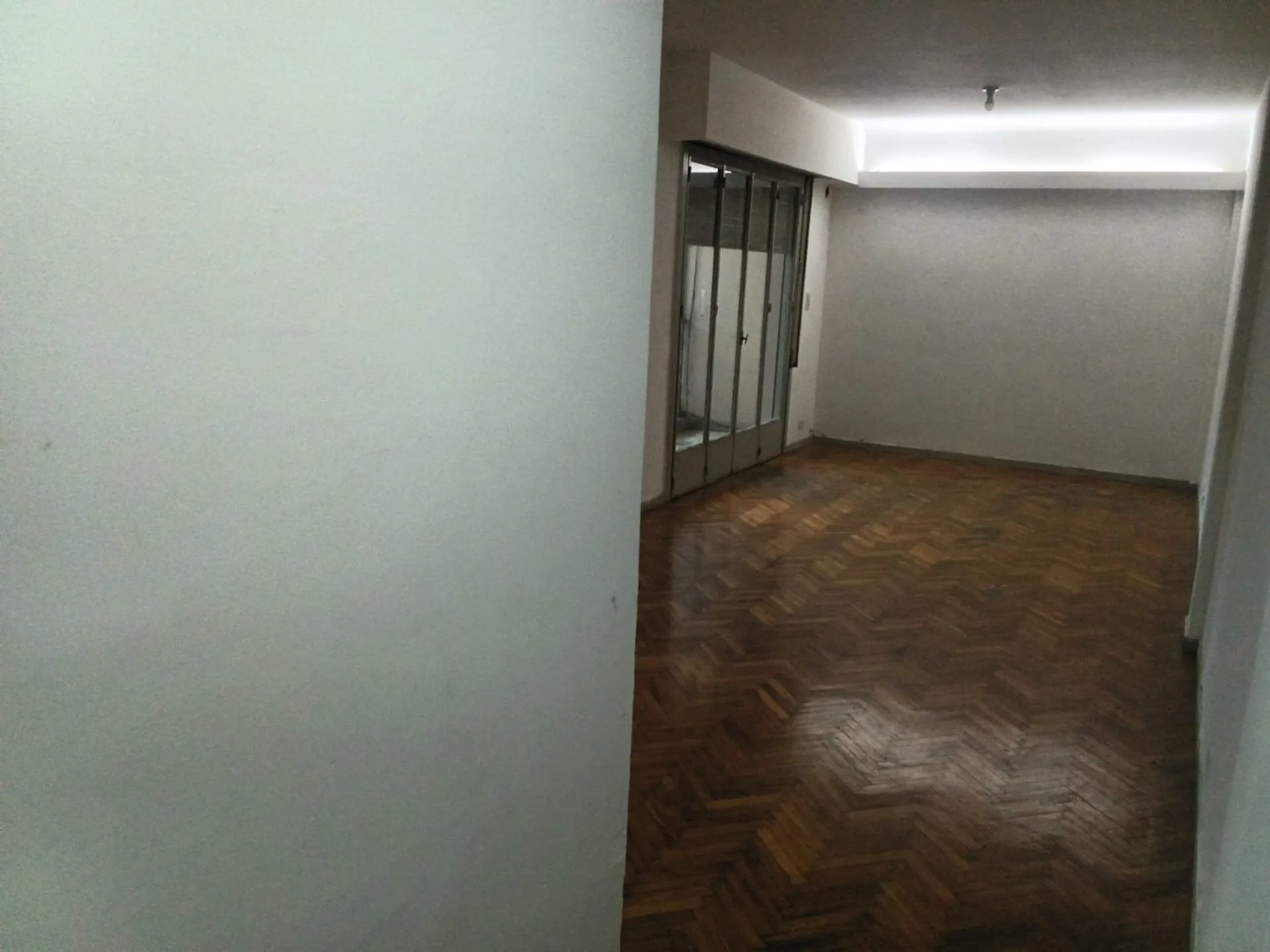 VENTA DEPARTAMENTO 3 AMB. CON DEPENDENCIA FLORES foto 2