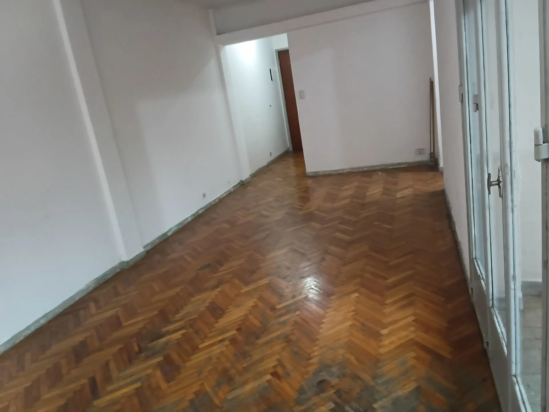 VENTA DEPARTAMENTO 3 AMB. CON DEPENDENCIA FLORES foto 5