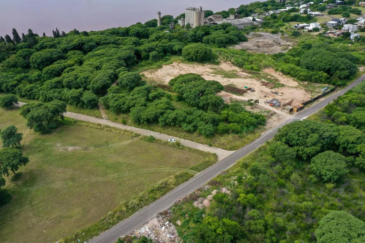 Lote de 5000m2 gran vista al río, Bajada Grande foto 4