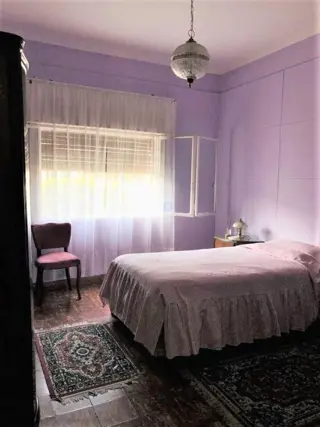 Casa en venta Ituzaingó con amplio parque foto 3