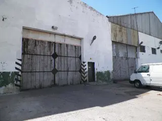 galpon / deposito en alquiler foto 3
