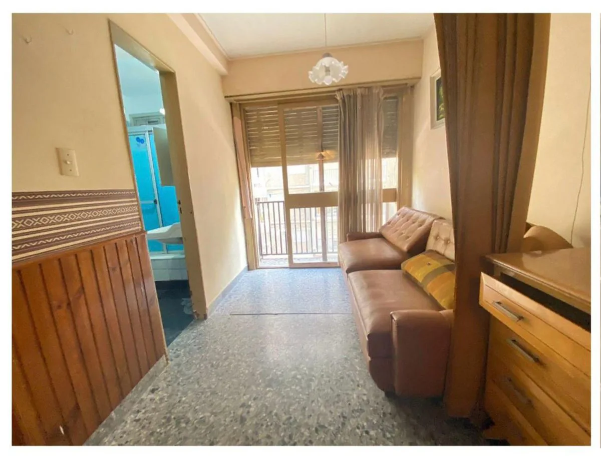 VENTA DE MONOAMBIENTE ALDREY. AL FRENTE CON BALCON