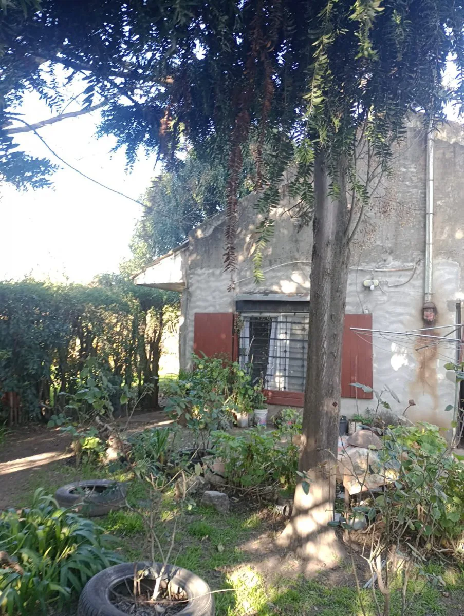 CASA 3 AMBIENTES EN ESQUINA , LA CAPILLA FCIO,VARELA foto 5
