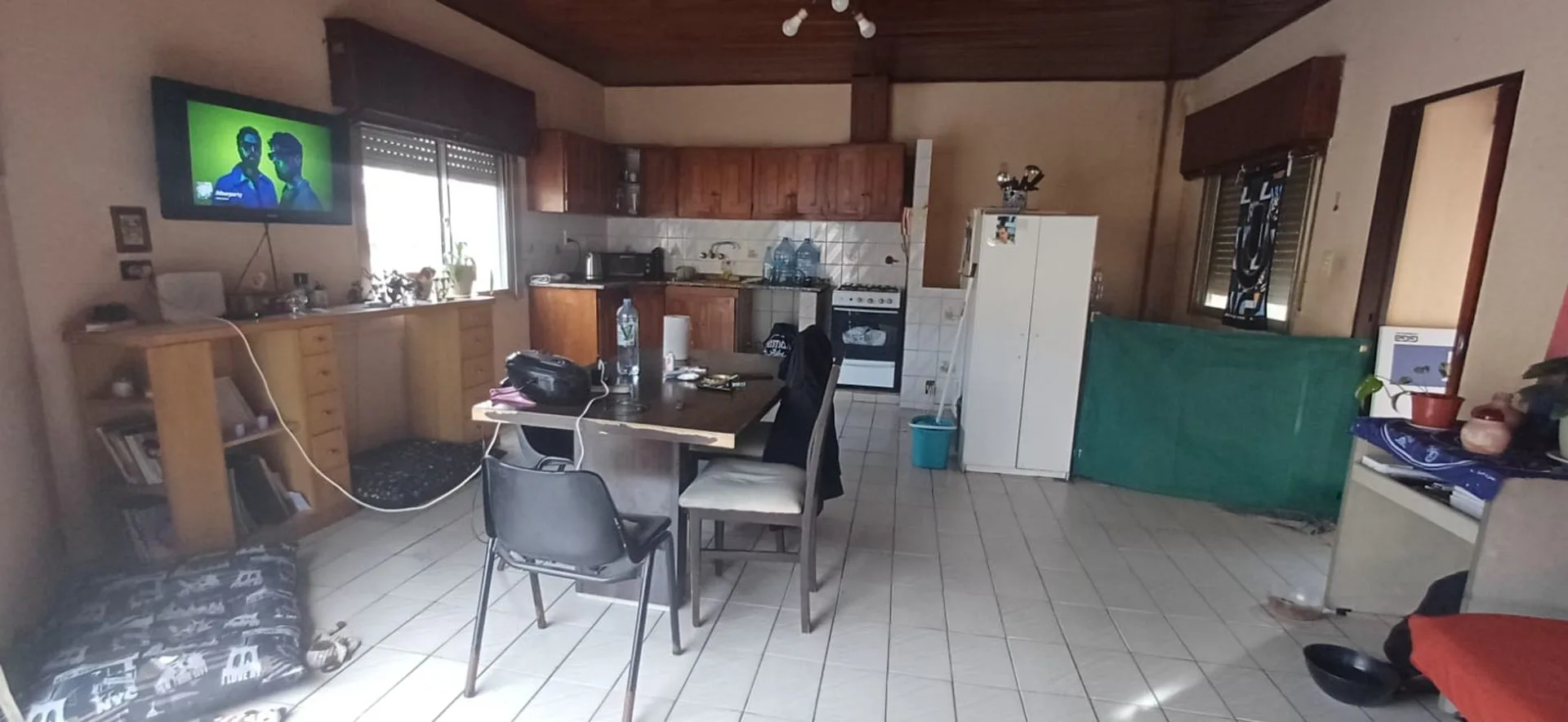 VENTA DE CASA A RECICLAR CON LOCAL COMERCIAL foto 5
