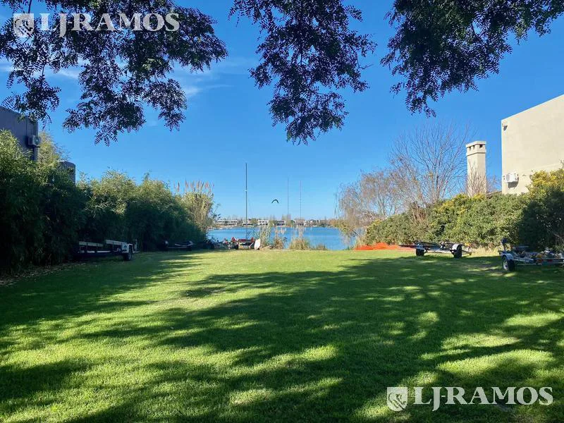 Terreno a la LAGUNA en venta en  Santa Barbara foto 2