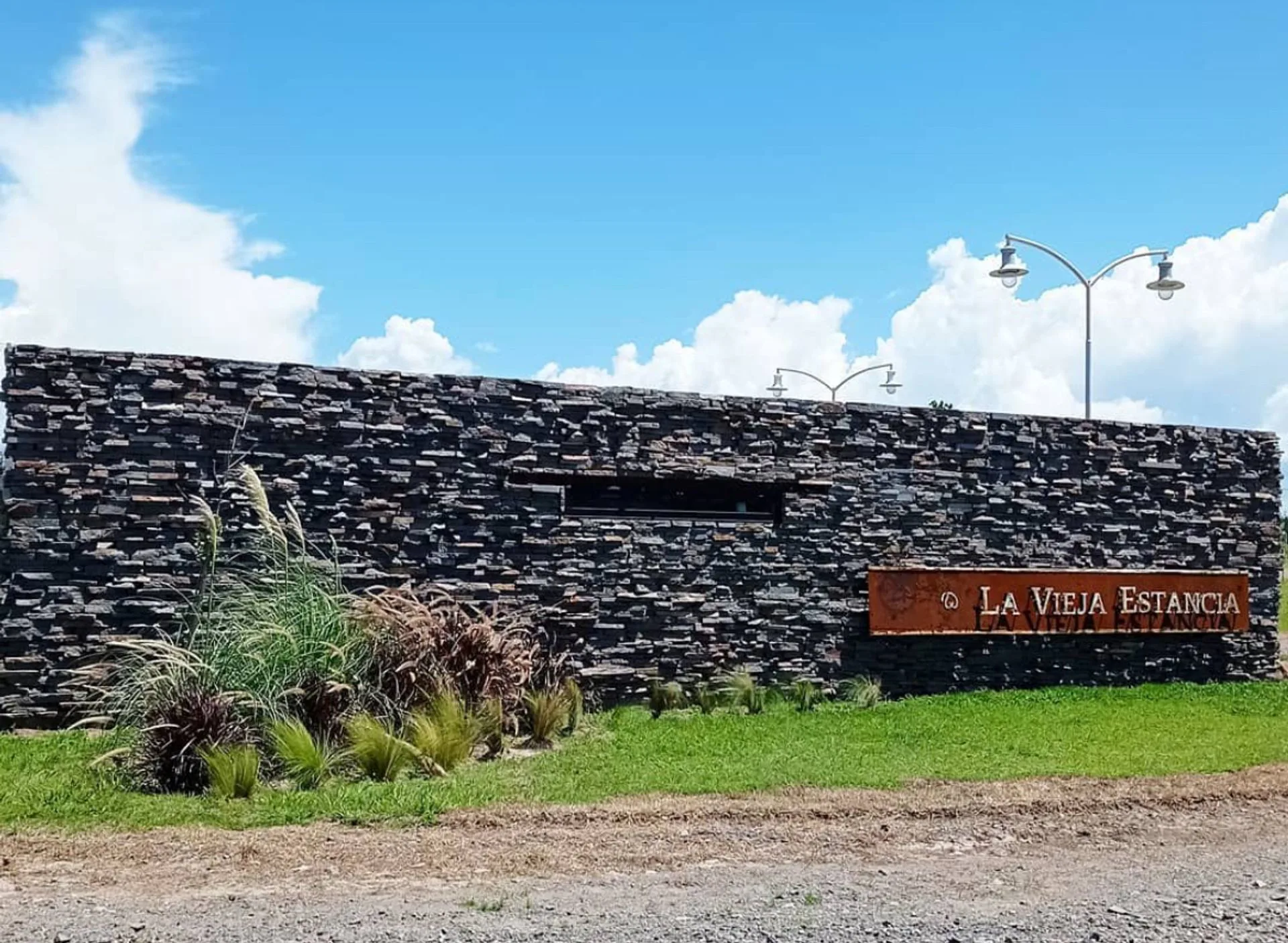 VENTA LOTE 378 m² - LA VIEJA ESTANCIA - ESCRITURA foto 2