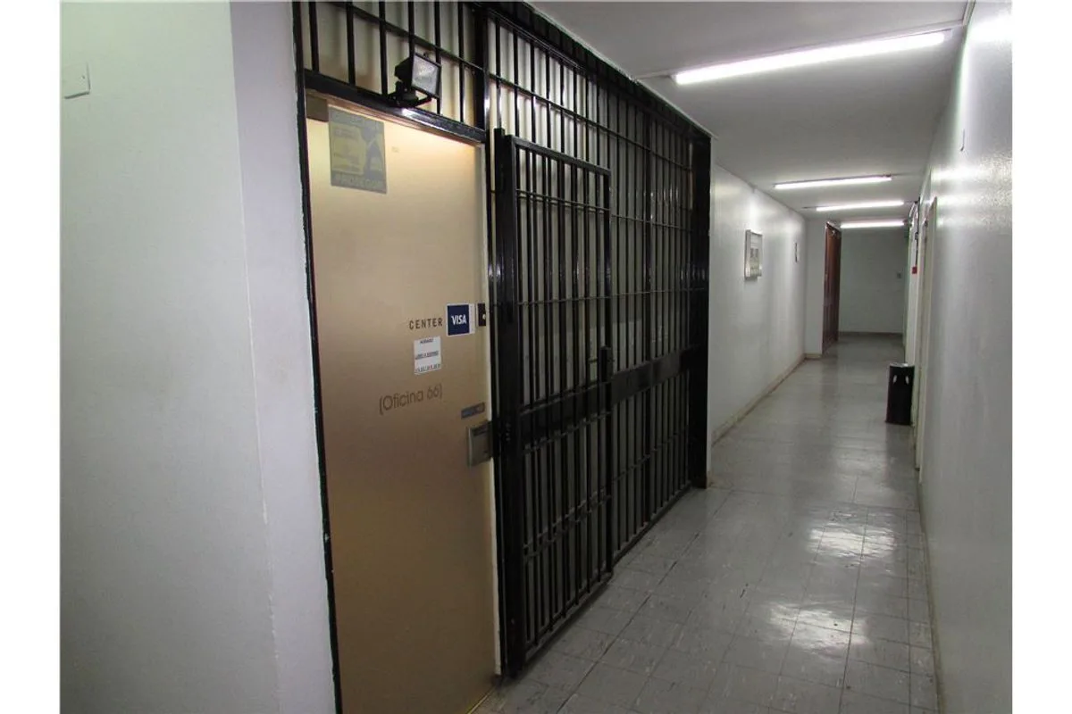 Venta de Oficina/Deposito 3 amb - San Nicolás foto 2