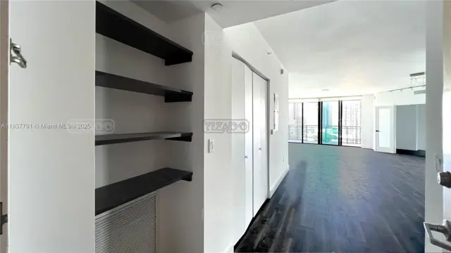 350 S Miami Ave #2401 300