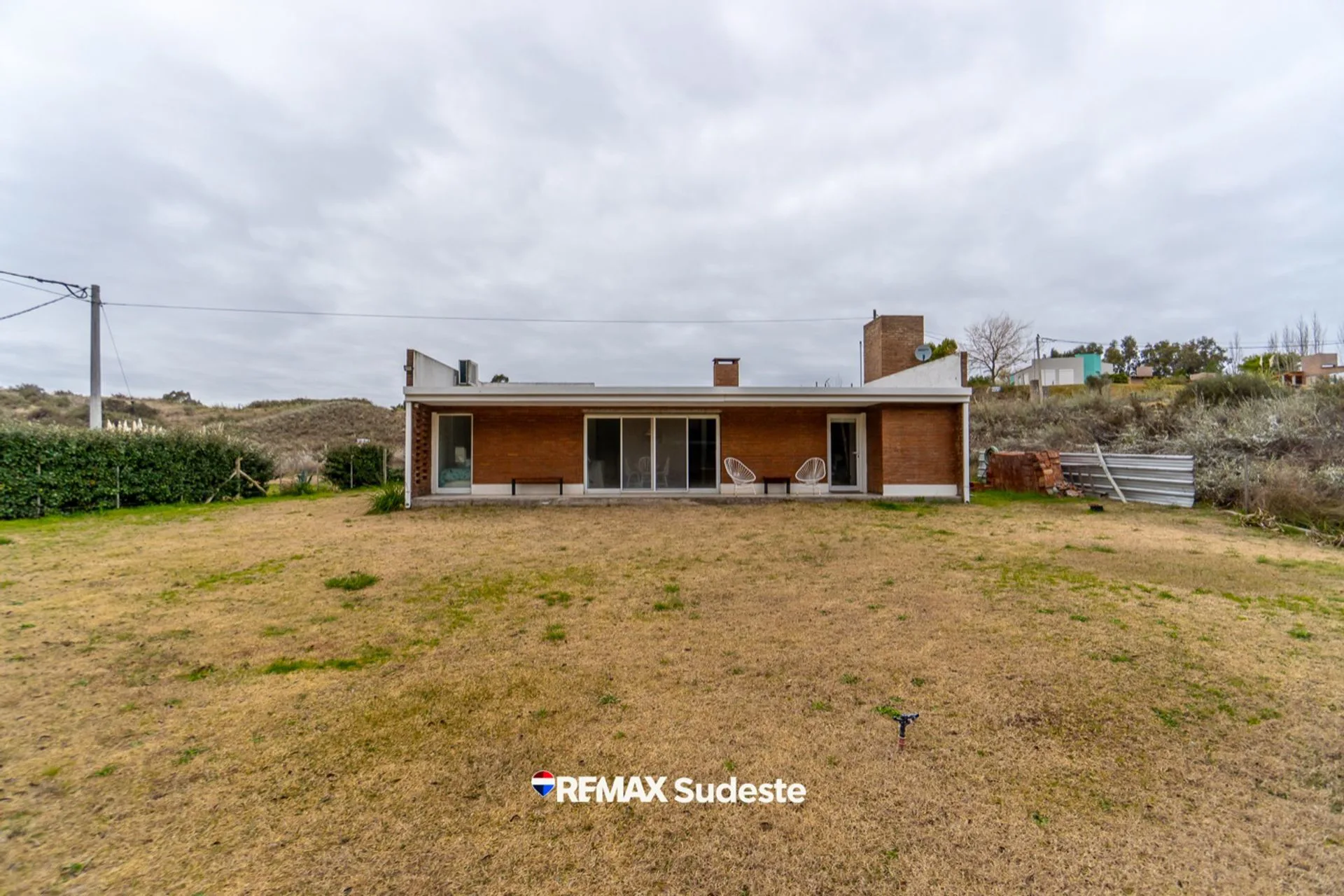 VENTA CASA EN PEHUEN-CO CON GRAN PATIO foto 2