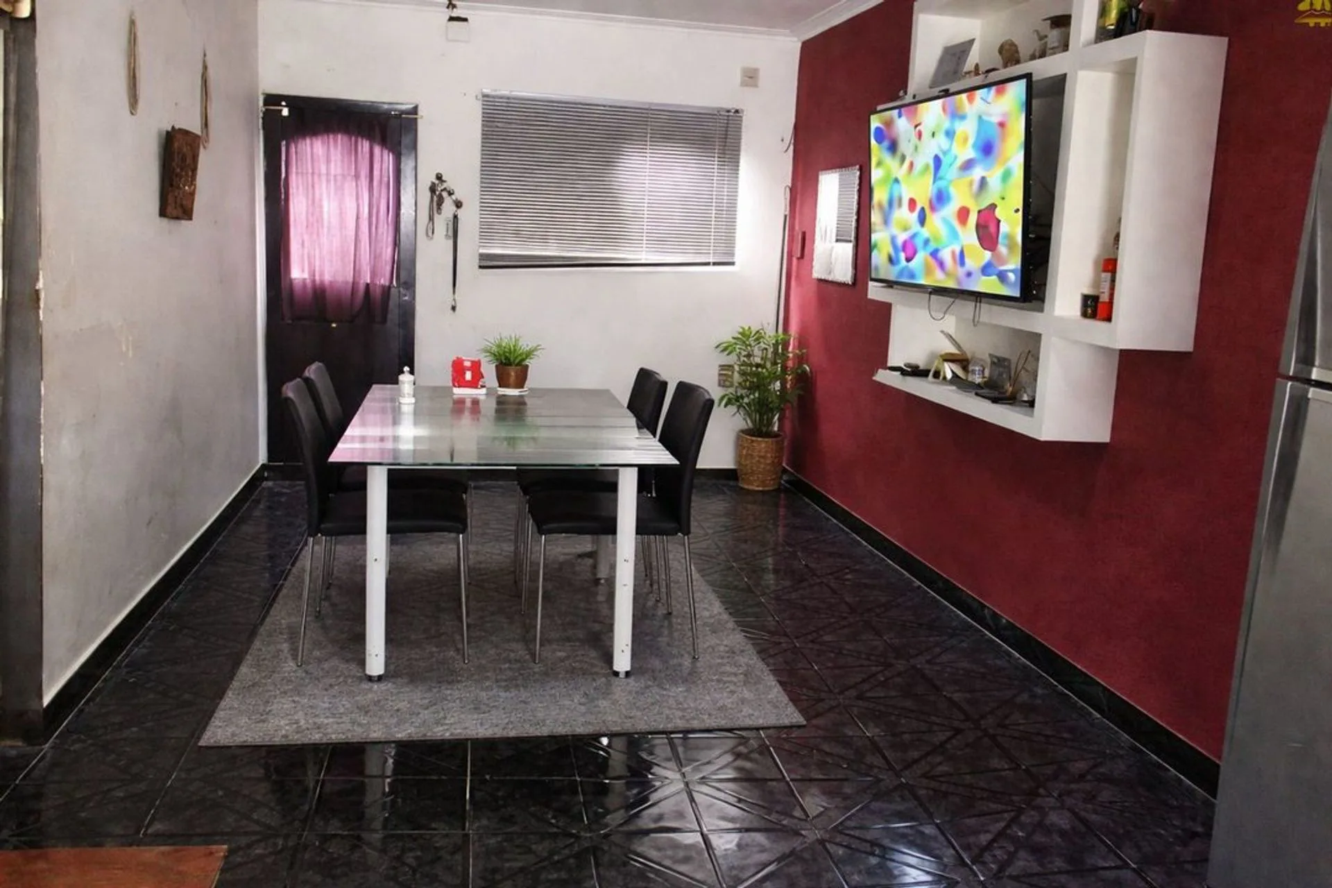 CASA 3 DORMITORIOS Y AMPLIO PATIO EN SANTO TOME foto 3