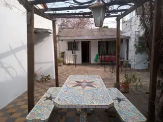 CASA LOTE PROPIO CERCA AVENIDA PERON foto 5