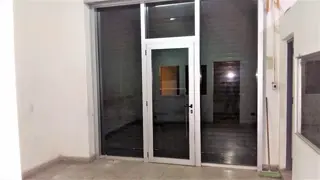 MUY BUEN GALPÓN PON PISO PARA MAQUINARIA PESADA CON OFICINAS foto 4