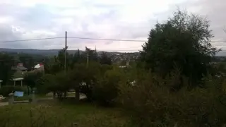 LOTE de 800 m2, a mts de la ruta, con muy buena vista alas montañas, con todos los servicios, a una cuadra del centro civico, dispensario, ESCRITURA. foto 1