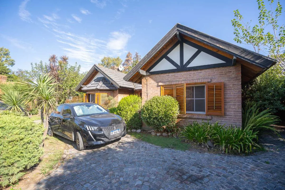 Casa en venta Campos de Echeverria - Oportunidad foto 3