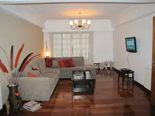 Chalet 5 ambientes ubicado en Punta Mogotes a 50 metros del mar, en la ciudad de Mar del Plata foto 4