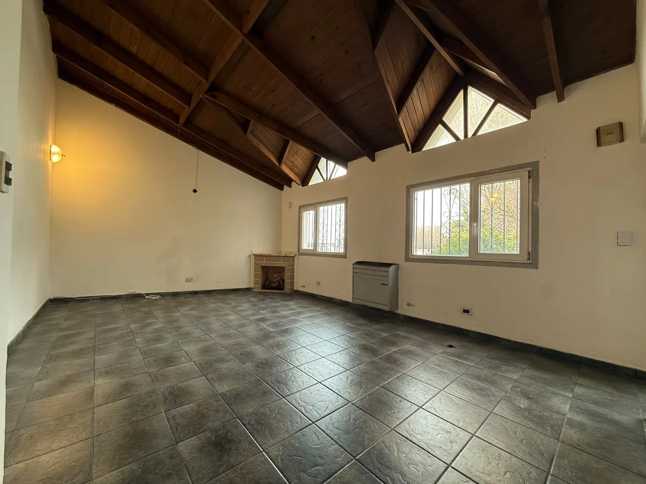 ALQUILER – CASA – MUTUAL foto 3