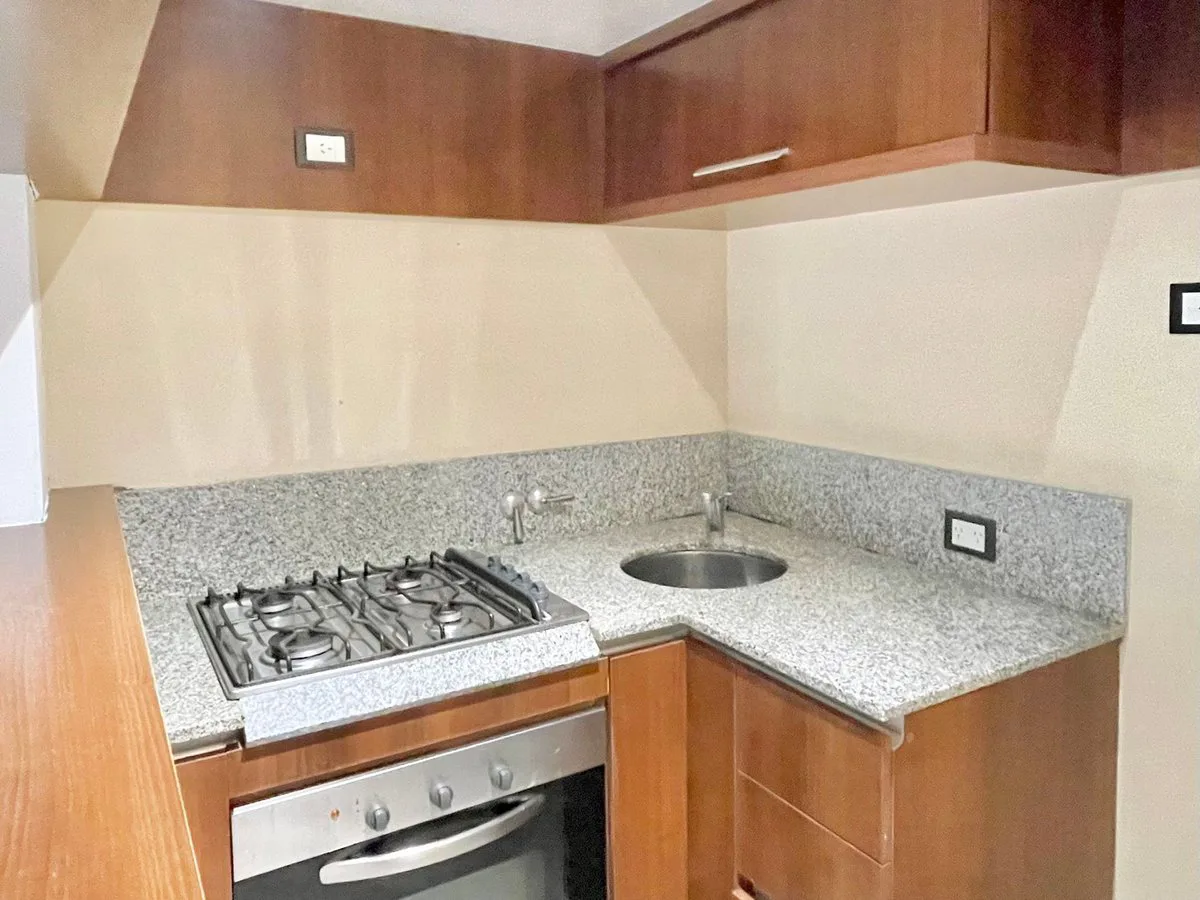 VENTA MONOAMBIENTE BAJO BELGRANO BALCON foto 5