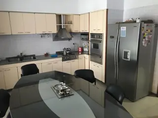 Excelente chalet de 5 ambientes en Barrio Parque foto 5