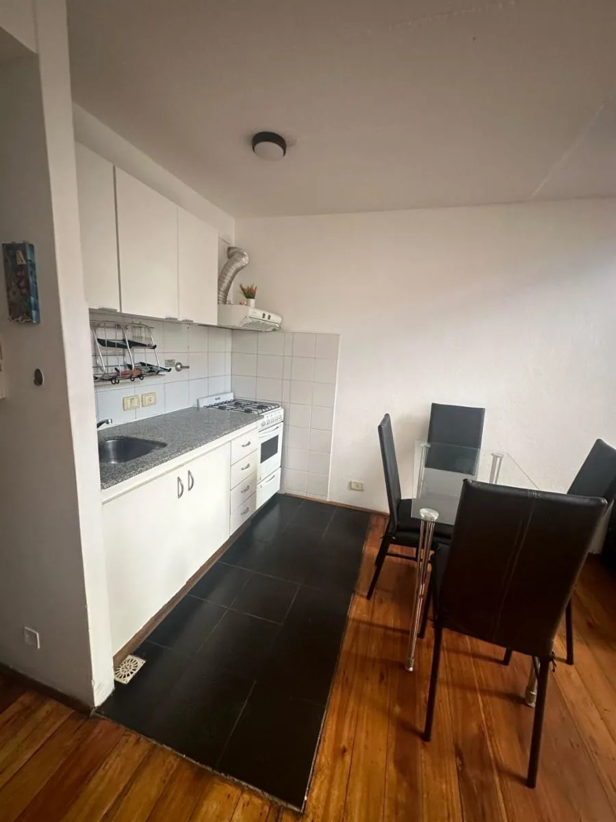 1-bedroom apartment in Palermo – photo 8 of 12