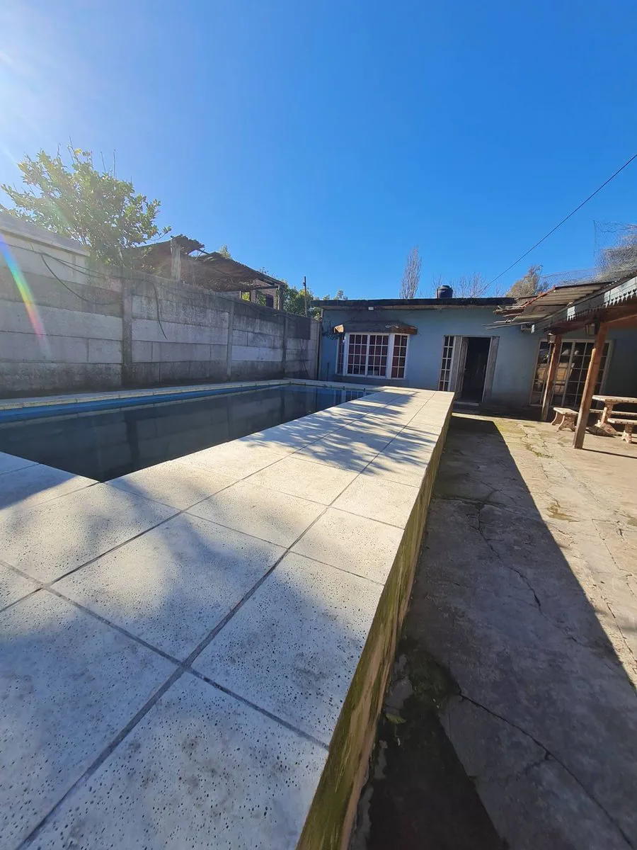 VENTA CASA PILETA LOTE 300 MTS JOSE C PAZ foto 3