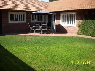 Chalet De las Musas - Pinamar foto 3