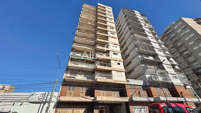 ALQUILER DEPARTAMENTO 2 AMBIENTES EN RAMOS MEJÍA CON TERRAZA.