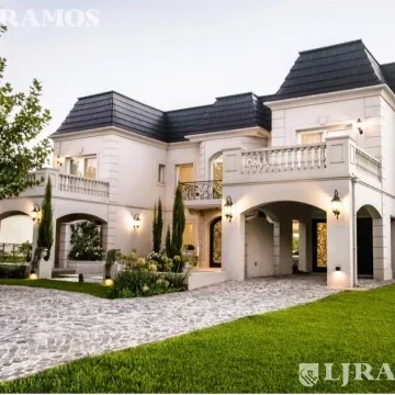 LOTE AL GOLF 2.100m. 4 DORMITORIOS. foto 2