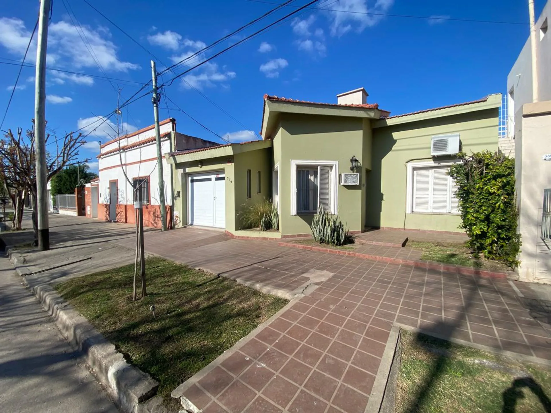 CASA EN VENTA | 3 DORMITORIOS | BARRIO SARMIENTO foto 2