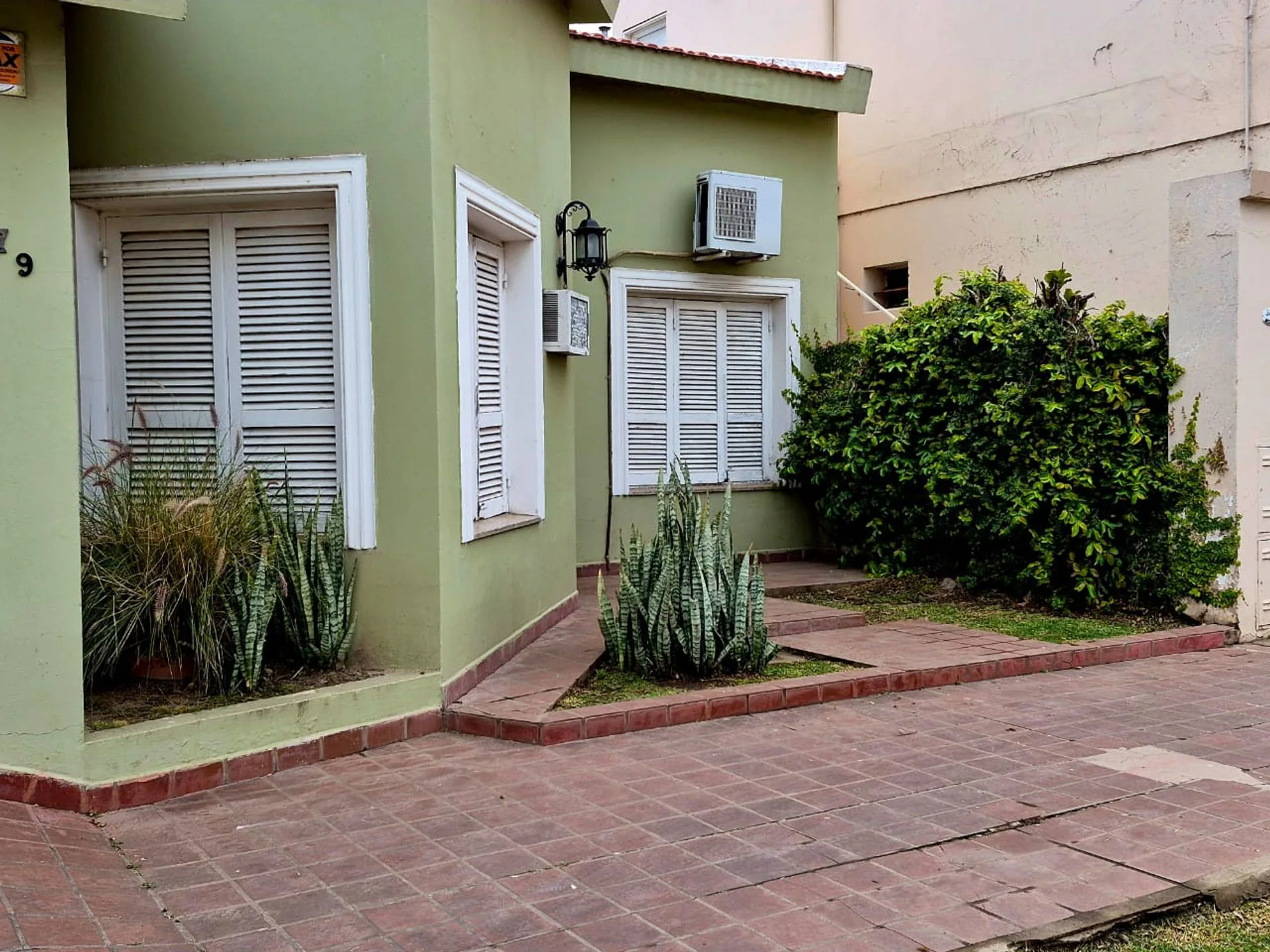 CASA EN VENTA | 3 DORMITORIOS | BARRIO SARMIENTO foto 3