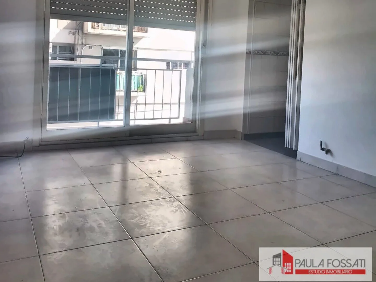 RAMOS MEJIA - DEPARTAMENTO CENTRICO 2 AMBIENTES foto 2