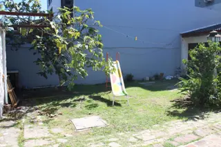 CHALET EN VILLA BOSCH DE 5 AMBIENTES  FONDO LIBRE Y DEPTO. EN FONDO DE 2 AMB. foto 4