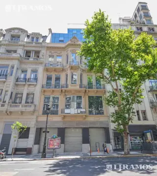 Edificio en alquiler foto 1