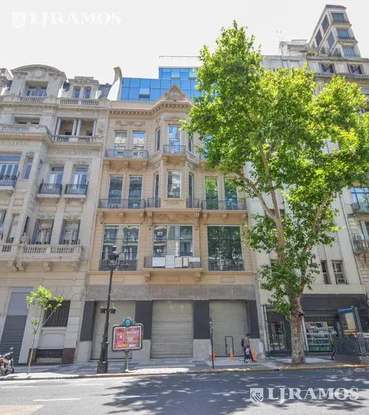 Edificio en alquiler