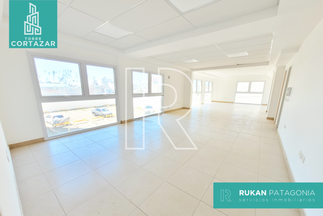 #Alquiler_RUKAN Oficina | TORRE CORTAZAR | Oficina 4 | 72 m2|CalleHUMBERTO BEGHIN | Caleta Olivia.-