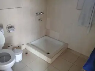 EXCELENTE CASA EN 2 PLANTAS foto 4