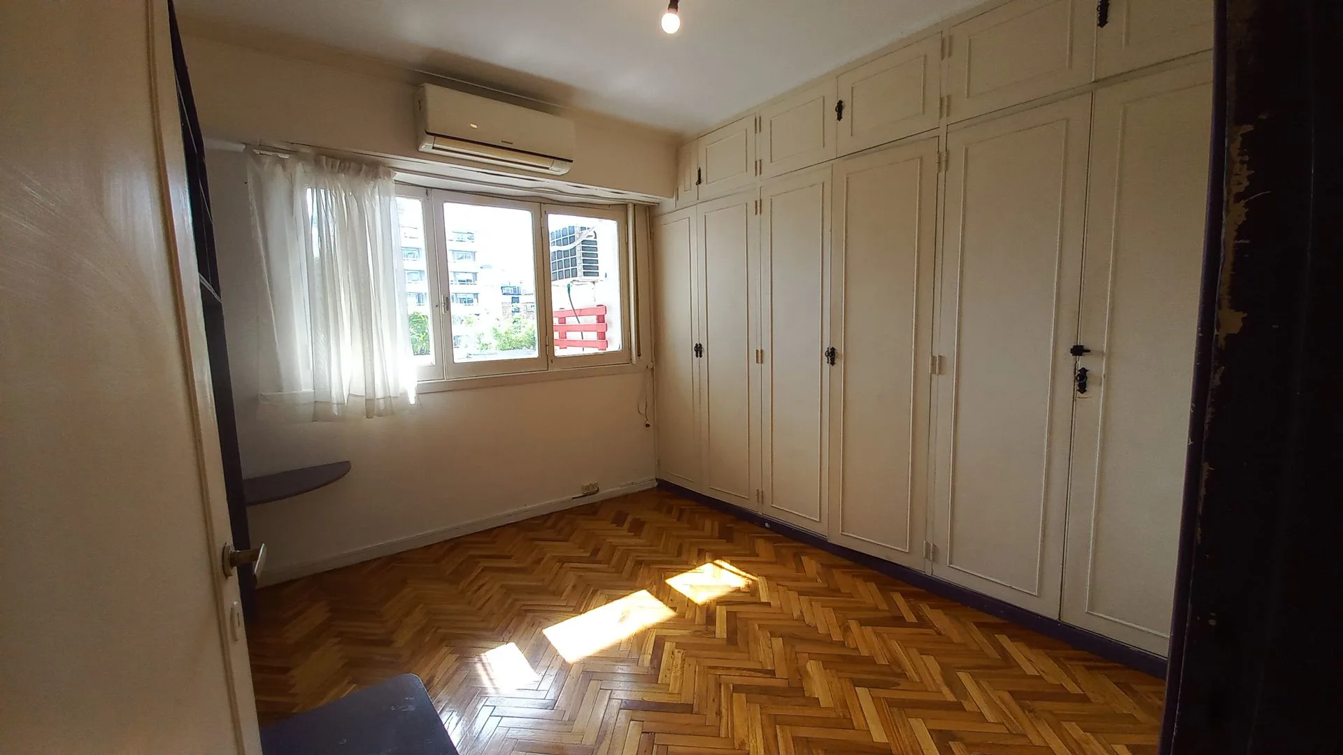 2 ambientes con balcón y vista abierta foto 3