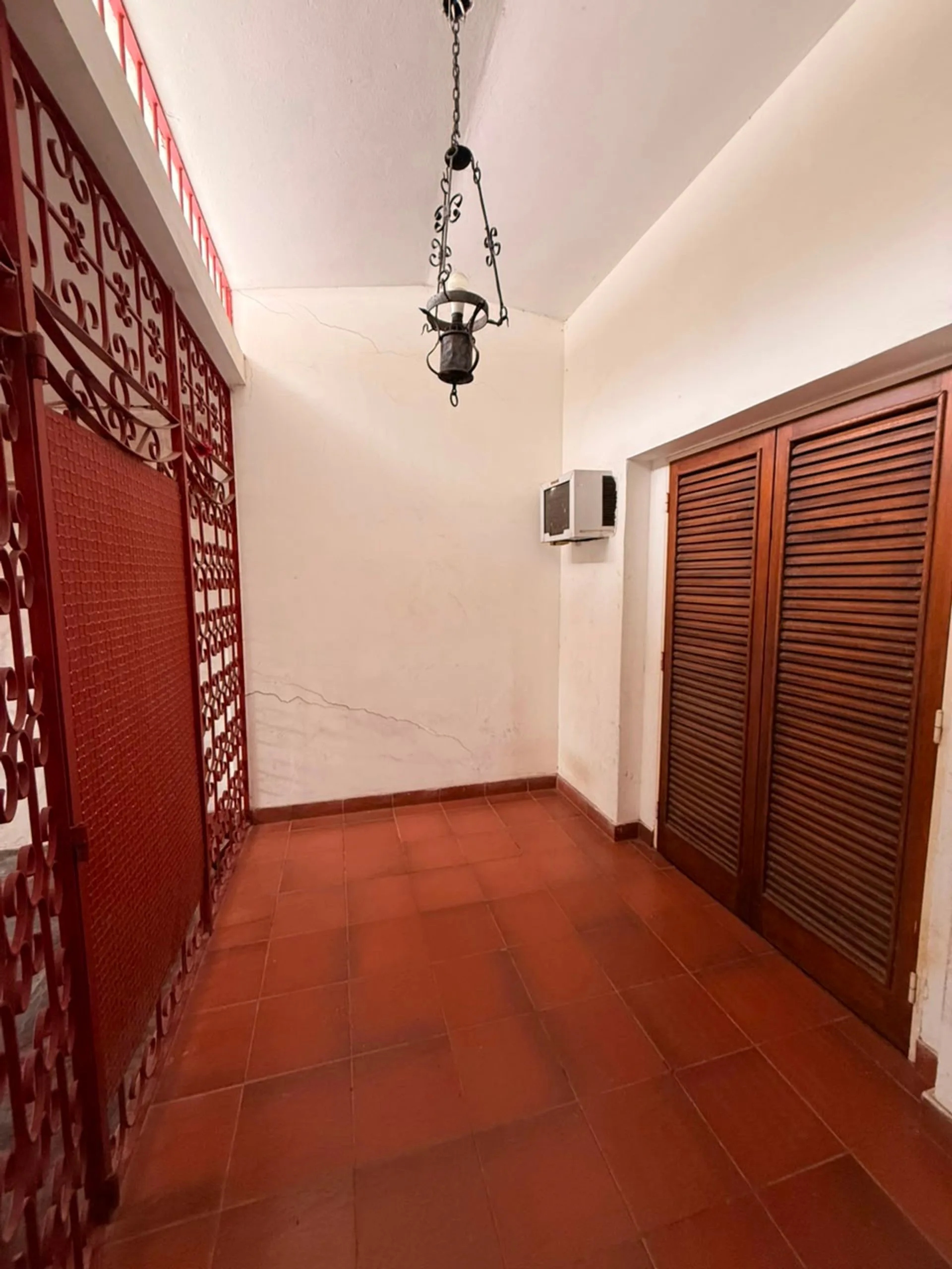 Se vende casa a metros de Av Acosta Villafañez foto 5