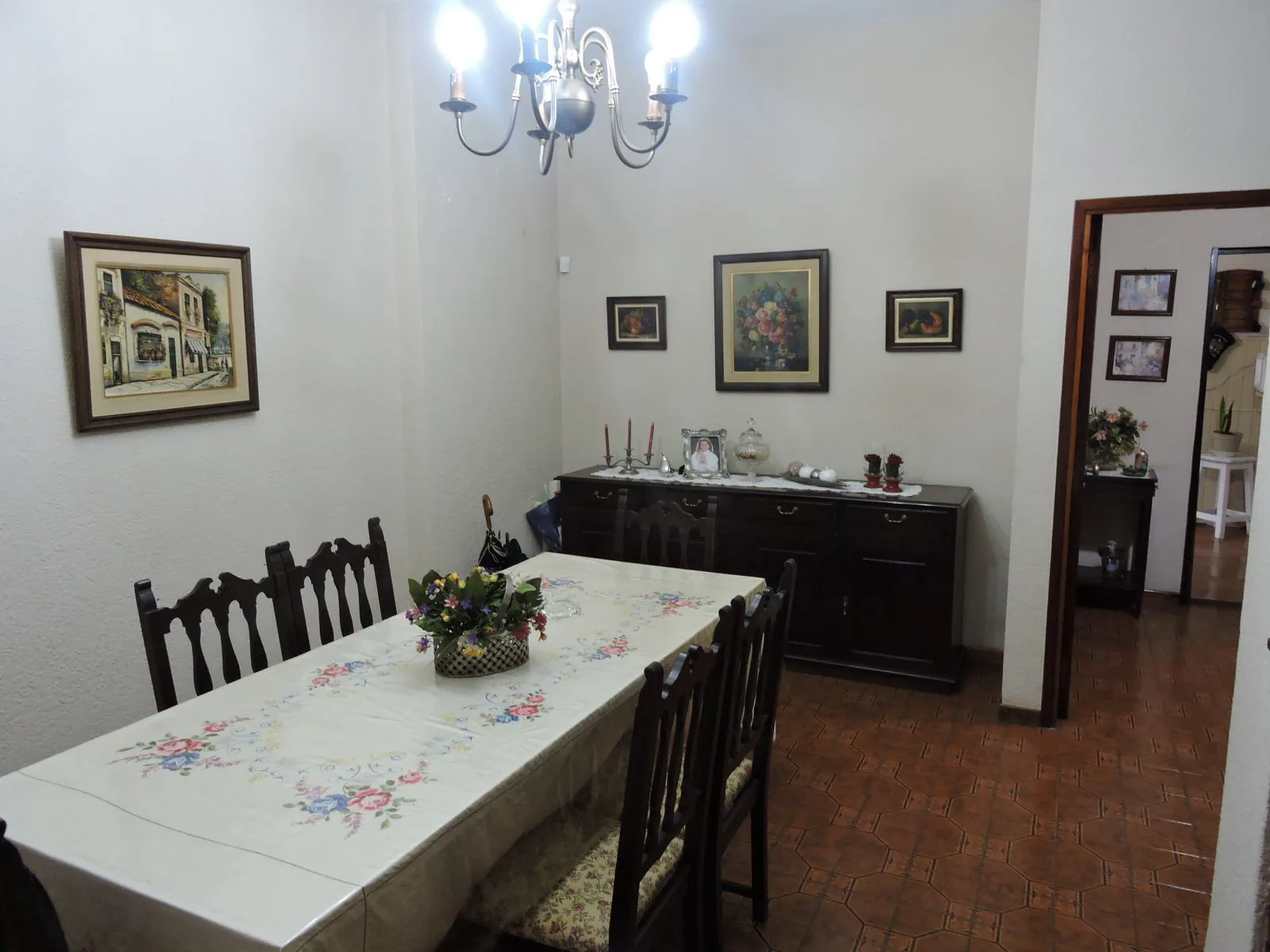 VENTA DE CASA VILLA LUZURIAGA 7 AMBIENTES QUINCHO PARQUE Y PISCINA foto 3